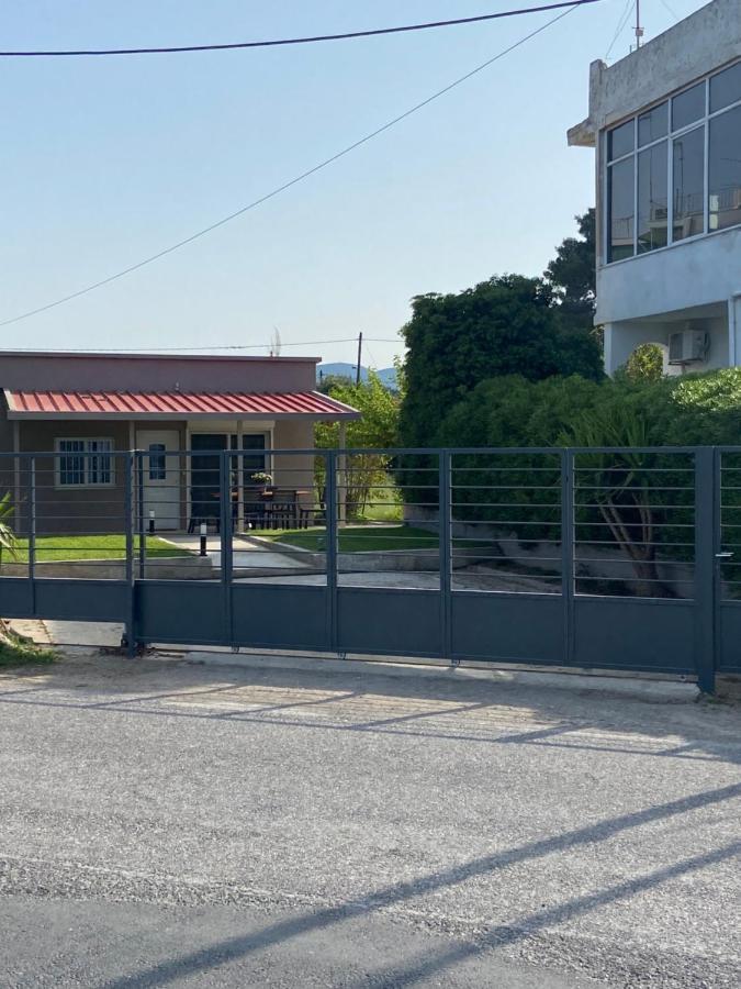 M & F House Villa Oropos Buitenkant foto