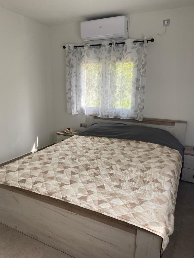 M & F House Villa Oropos Buitenkant foto