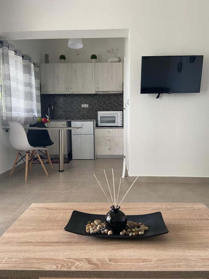 M & F House Villa Oropos Buitenkant foto