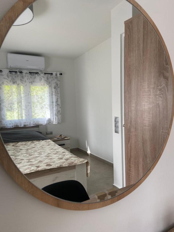 M & F House Villa Oropos Buitenkant foto